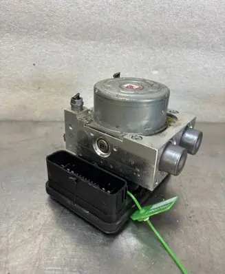 Volkswagen PASSAT B8 Master brake cylinder