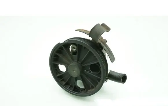 Volvo XC90 Power steering pump 8683966