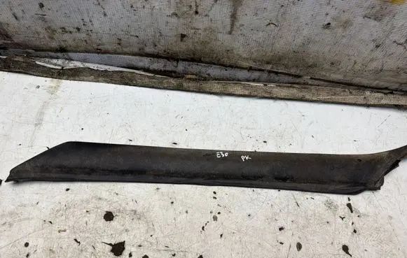 BMW 3 E30 (A) pillar trim 18843730