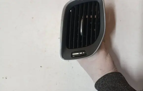 Volvo V60 Dashboard side air vent grill/cover trim 1281852
