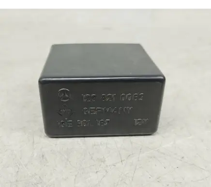 Mercedes-Benz 200 300 W123 Window wiper relay 1238210063 A1238210063
