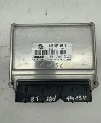 Volkswagen PASSAT B5 Engine control unit/module 8D0906018R 0261206317 26SA6219