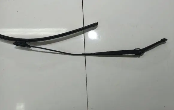 Renault Laguna III Front wiper blade arm AS12U