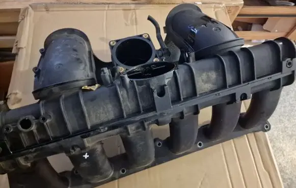 BMW 5 E60 E61 Intake manifold 752036811 51750610