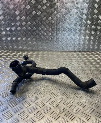Audi A6 S6 C7 4G Engine coolant pipe/hose 4G0121140