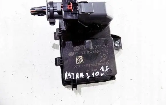 Opel Astra J Fuel injection pump control unit/module 20831727