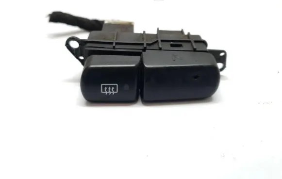 Mitsubishi Carisma Electric window control switch MR114079