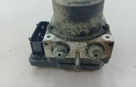 Nissan X-Trail T31 ABS Pump A98000E81 E7Y090156 34325927