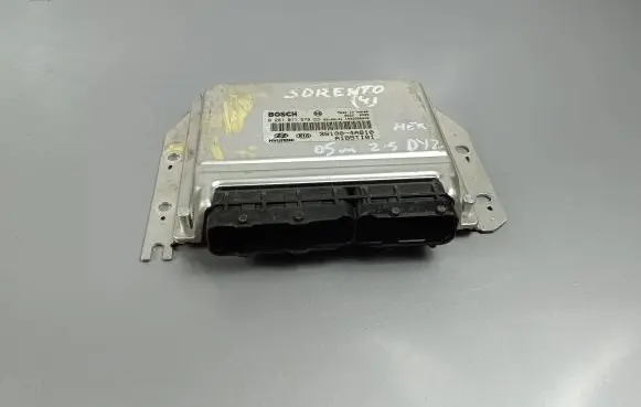 KIA Sorento Engine control unit/module 0281011579