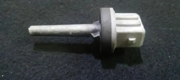 Volkswagen PASSAT B5 Interior temperature sensor 4a0820599