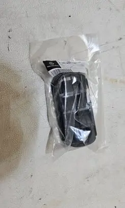 Mercedes-Benz Sprinter W901 W902 W903 W904 Quarter panel pressure vent A9018300042