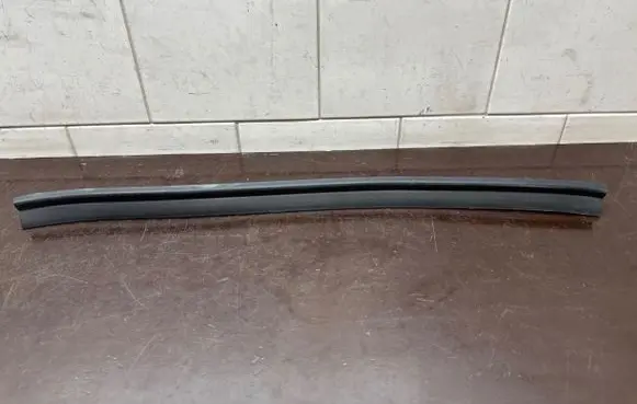Honda HR-V Rubber seal rear door 