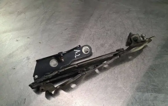 Volvo S60 Tailgate/trunk/boot hinge