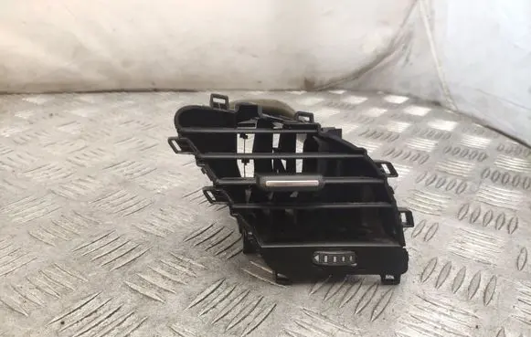 Audi A5 8T 8F Dashboard air vent grill cover trim 8T2820902 8T2820902B