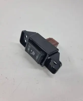 Nissan Leaf I (ZE0) Seat heating switch 689tb3nl0a