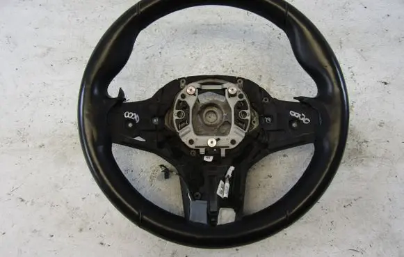 BMW 5 G30 G31 Steering wheel 3085931