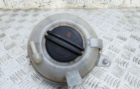 Volkswagen Atlas Coolant expansion tank/reservoir 5Q0121407F