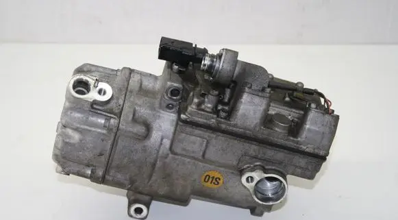 Porsche Panamera (970) Air conditioning (A/C) compressor (pump) 7PP820803B