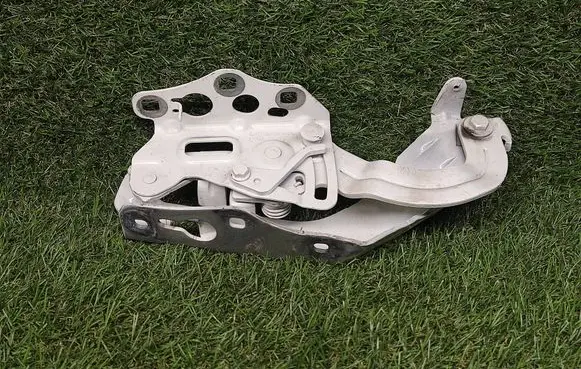 Mercedes-Benz C W205 Engine bonnet/hood hinges A2058800928