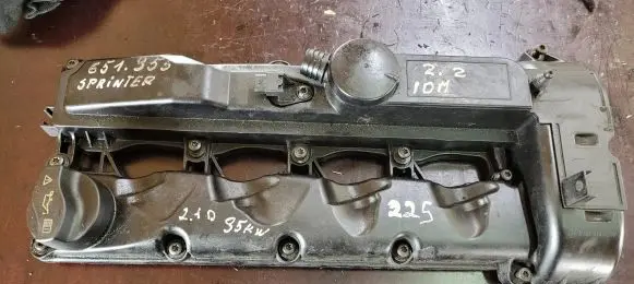 Mercedes-Benz Sprinter W906 Rocker cam cover A6510100230