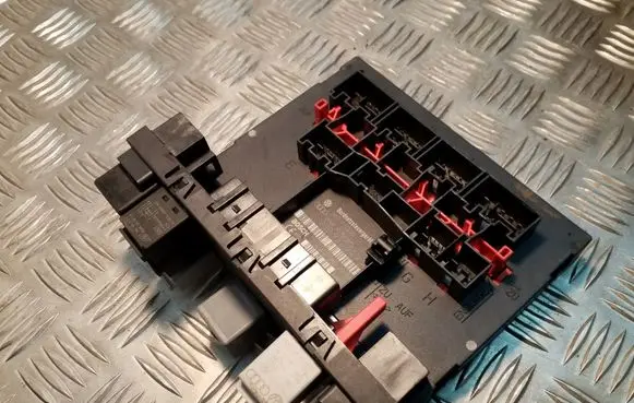 Volkswagen PASSAT B6 Comfort/convenience module 3C0937049AD