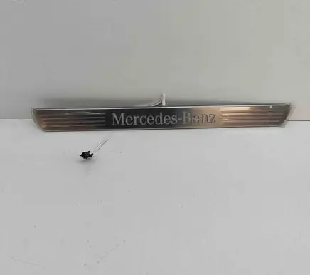 Mercedes-Benz GLE W167 Front sill trim cover A1676800104 A1676861300