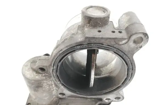 Volkswagen Multivan T5 Throttle valve 076128063A