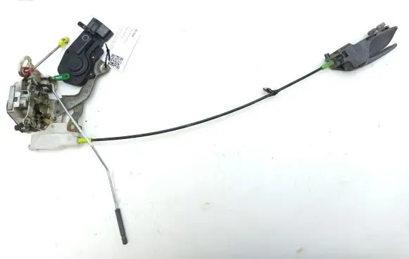 Peugeot 107 Front door lock 275K2112