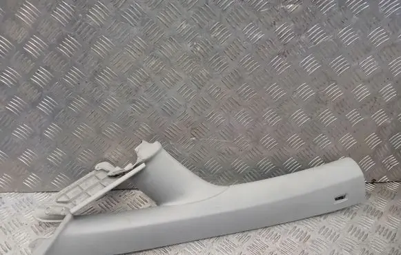 Volkswagen Touran I (A) pillar trim