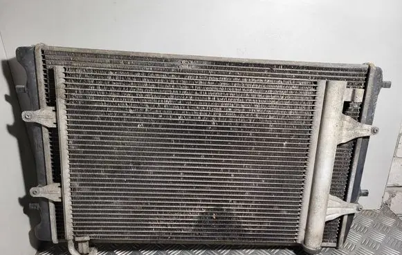 Seat Ibiza III (6L) Coolant radiator 6Q0121253R 6Q0820411K