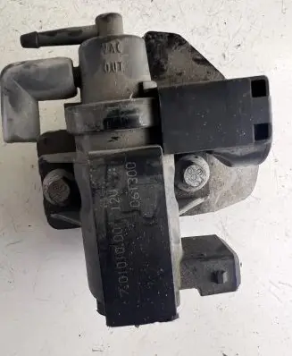 Chrysler Grand Voyager IV Turbo solenoid valve 70101000 06T300