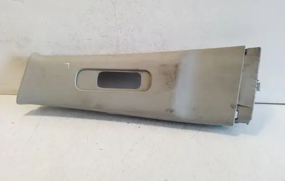 Suzuki Grand Vitara II (B) pillar trim (top) 7627065J00