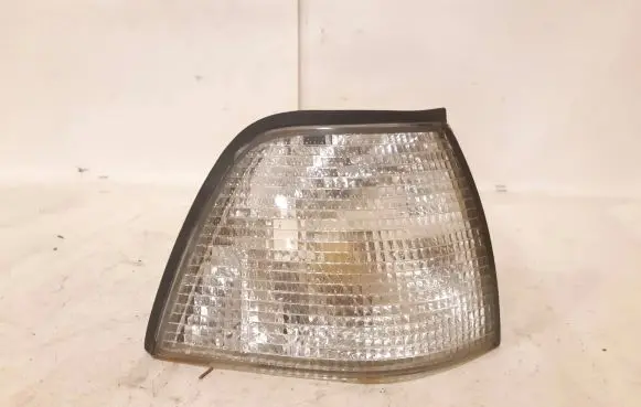 Front indicator light