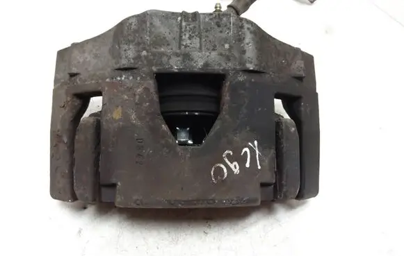 Volvo XC90 Front brake caliper 30657303