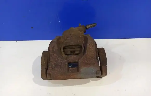Volvo V60 Front brake caliper 8603753 30671546