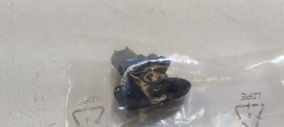 Mini One - Cooper F56 F55 Windshield washer spray nozzle 7410756