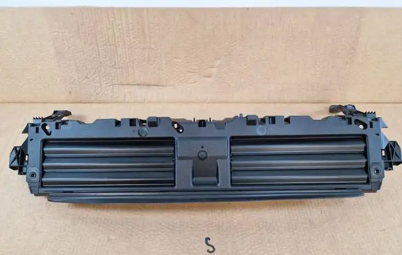 Audi A4 S4 B9 8W Intercooler air guide/duct channel 8W0807298
