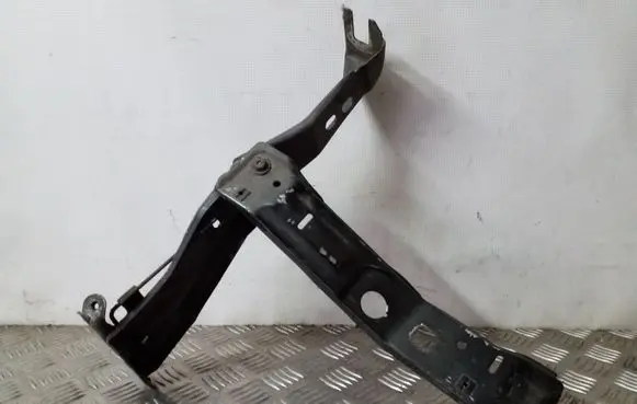 Audi A6 S6 C4 4A Headlight/headlamp mounting bracket