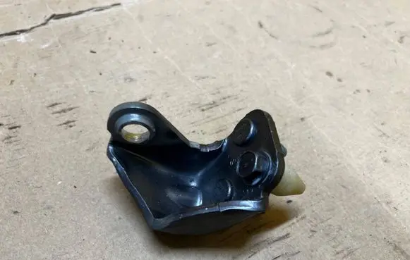 Ford Explorer VI Rear door upper hinge 