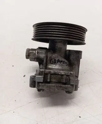 Mitsubishi Grandis Power steering pump