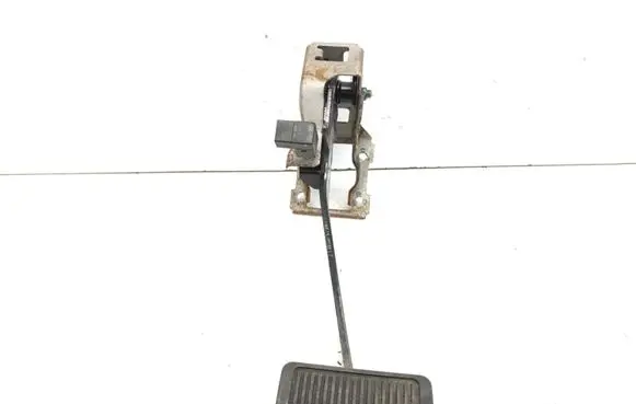 Hyundai Sonata Brake pedal