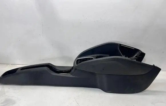 Audi A1 Center console 8X0863240A