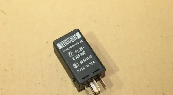 BMW X5 E53 Other relay 8365960