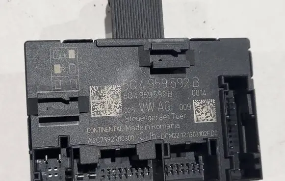 Skoda Superb B6 (3T) Door control unit/module 5Q4959592B A2C7392900300