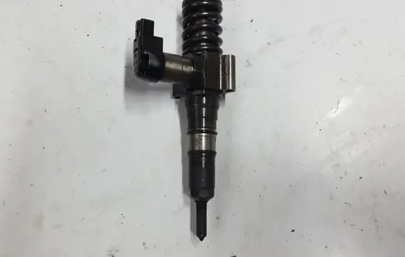 Seat Leon (1P) Fuel injector 03G130073TXAUTPX 03G130073T