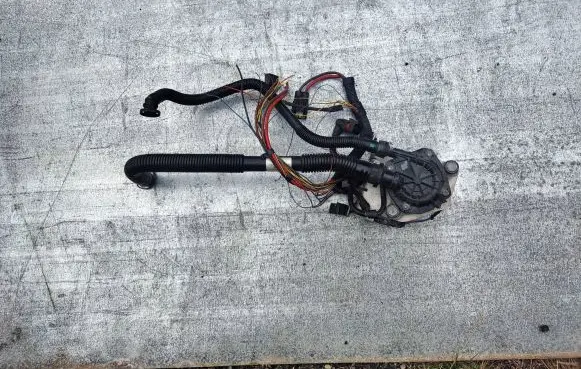 Audi Q7 4M Secondary air pump 07K959253A Y53014C0659