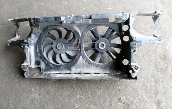 Volkswagen Golf III Radiator support slam panel