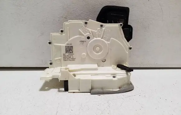 Porsche Taycan 9J1 Front door lock 4N2837015