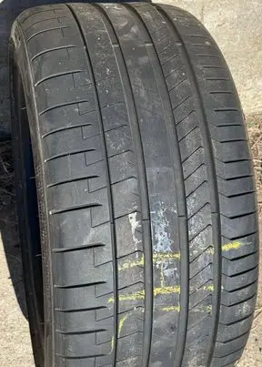 BMW M5 R20 summer tire 