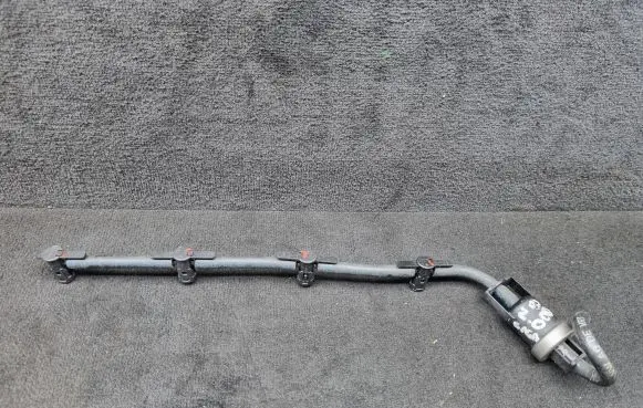 Audi A4 S4 B8 8K Fuel return line/hose 03L130235K